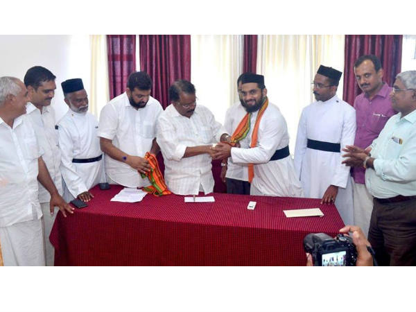 പാതിരിമാര്‍ എത്തി