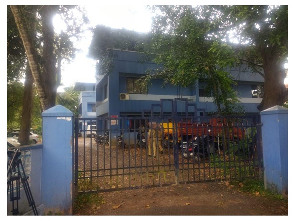 നിർണായകം