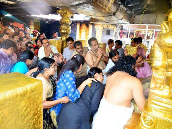 എല്ലാ സ്ത്രീകളും 