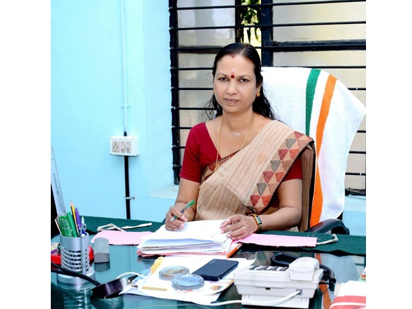 വിക്ടോറിയ കോളേജില്‍