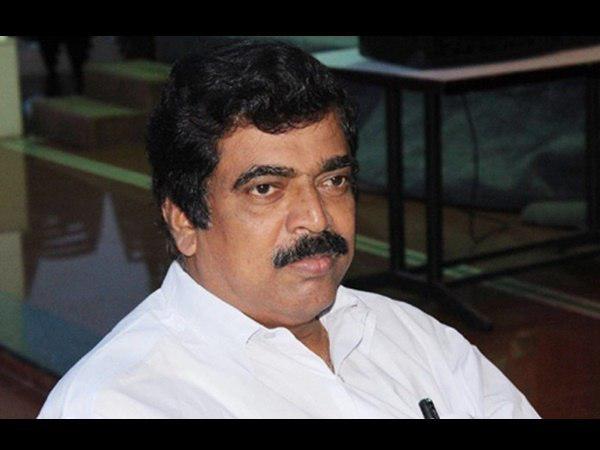 കള്ളസന്യാസിയാണ്