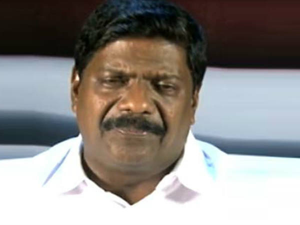 അജയ് തറയില്‍ രംഗത്ത്