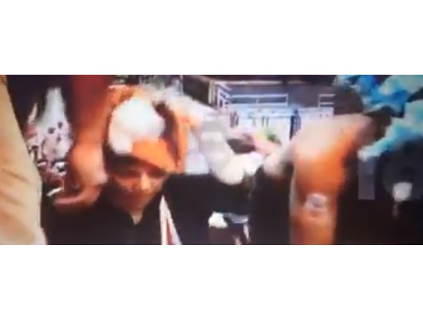 സോഷ്യൽ മീഡിയയിൽ തർക്കം 