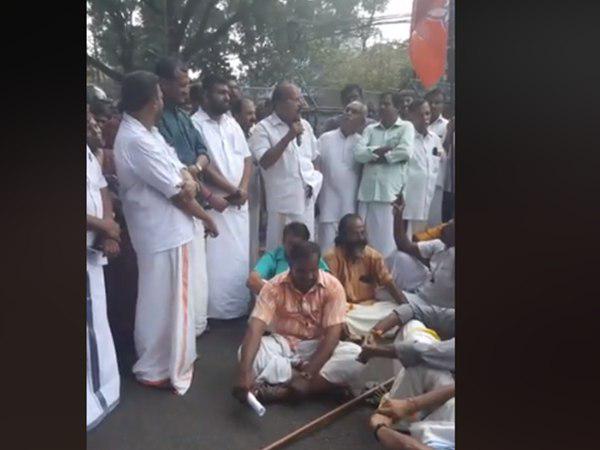  മലീമസമാക്കാന്‍