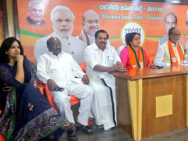 വെട്ടിലായി