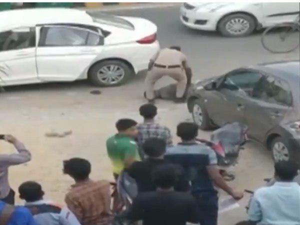 മൂന്നിലധികം വകുപ്പുകള് മൂന്നിലധികം വകുപ്പുകള്