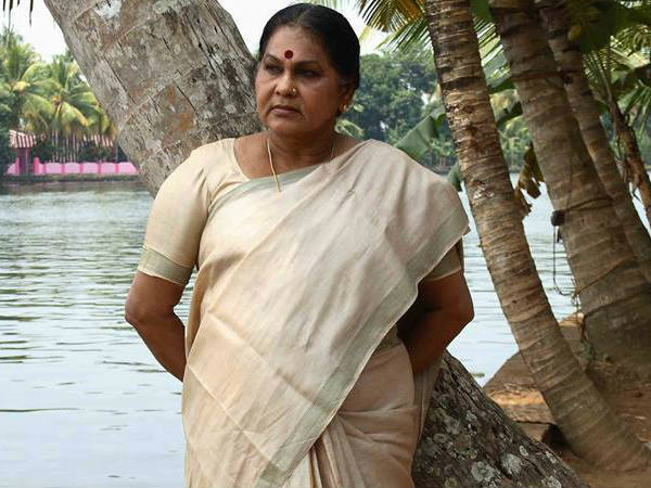 നടിയെന്ന് വിളിച്ചാൽ