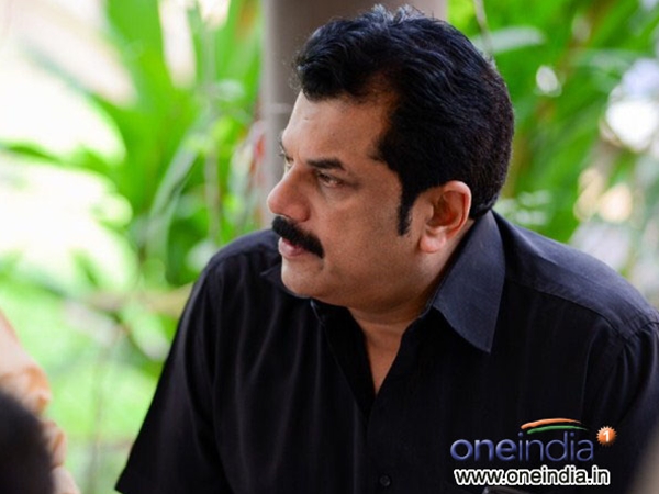 മുകേഷ് പറഞ്ഞിട്ടാണെന്ന്