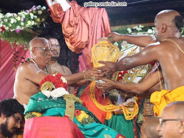 ബാബറി മസ്ജിദ് നിര്‍മ്മിച്ചത്