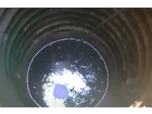  അധികൃതര്‍