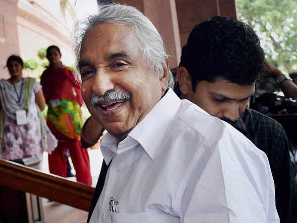 ഉമ്മന്ചാണ്ടിയും ഉമ്മന്ചാണ്ടിയും
