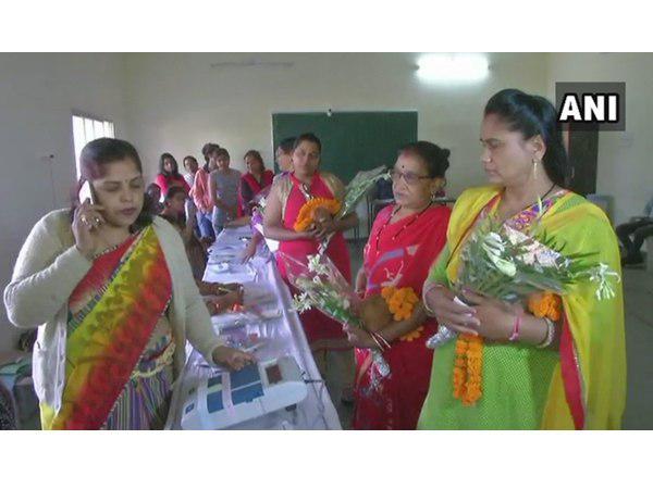 നിർണായകം