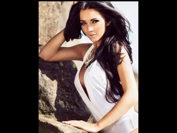 ആമി ജാക്‌സണ് സമാനം