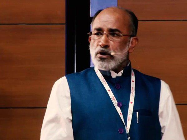  ശബരിമലയില്‍ എത്തി