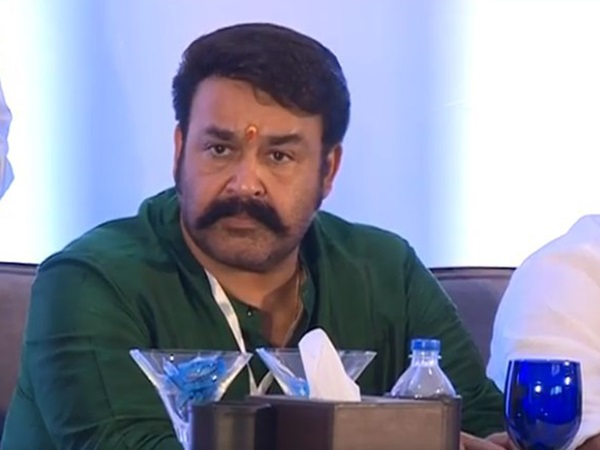 മോഹൻലാലുമായി സംസാരിച്ചു