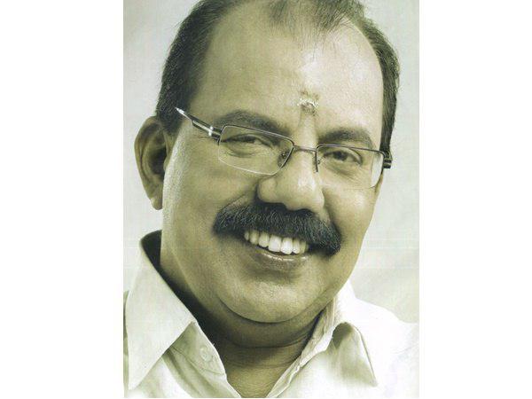  ഉമ്മാക്കി കാട്ടി പേടിപ്പിക്കേണ്ട