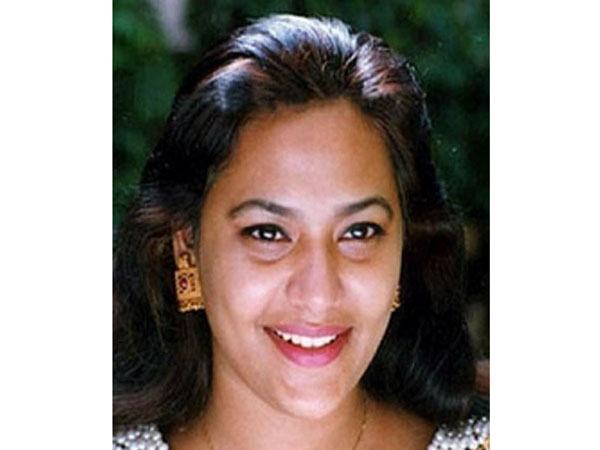 സന്തോഷത്തോടെ ജീവിക്കുന്നു