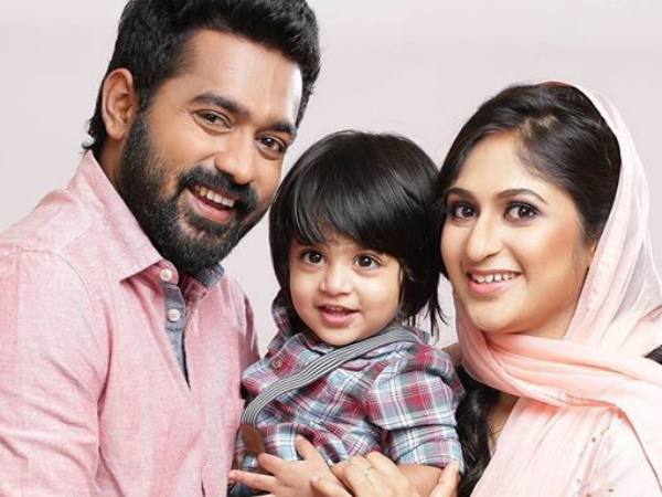 അതൊരു യാത്ര