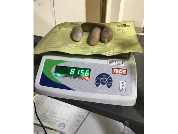  ദുബായ് വിമാനത്താവളത്തില്‍ നിന്ന് 