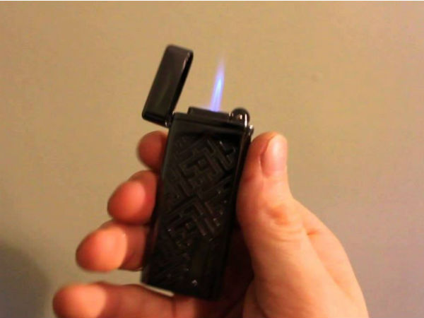 ഒരു ലൈറ്ററില്‍ നിന്ന്