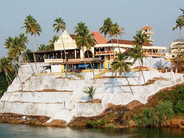 സംരക്ഷണം നല്‍കണം