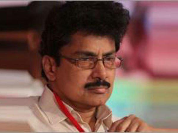 ഗൂഢാലോചനയെന്ന് ശശി