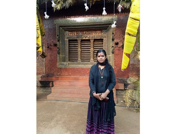 41 ദിവസത്തെ വ്രതമെടുത്ത് രേഷ്മ