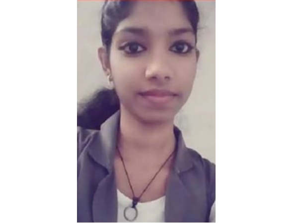  വീട്ടുകാര്‍ എതിര്‍ത്തു