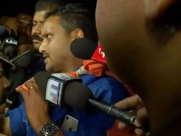 ആചാരലംഘന വിവാദം