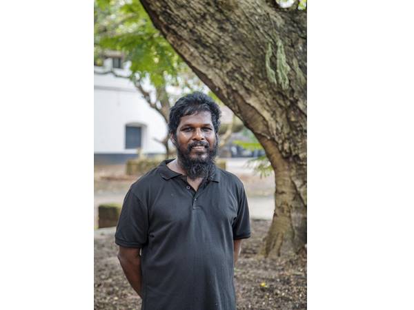  പ്രതിമാ നിര്‍മാണത്തില്‍ ബിരുദം 