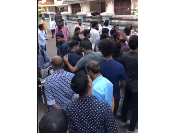 പെണ്ണിന് പിടിച്ചില്ല