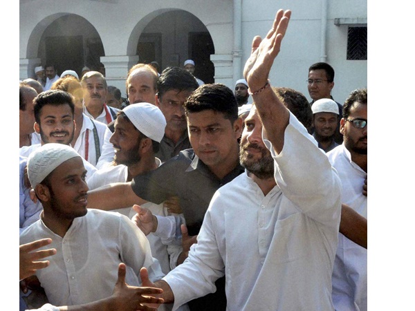 അയോധ്യ സന്ദർശനത്തിനിടെ