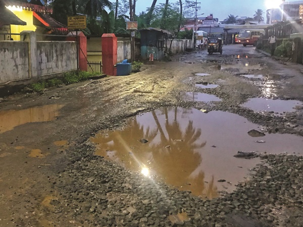  കരാര്‍ വ്യവസ്ഥകള്‍ പാലിക്കുന്നില്ല 