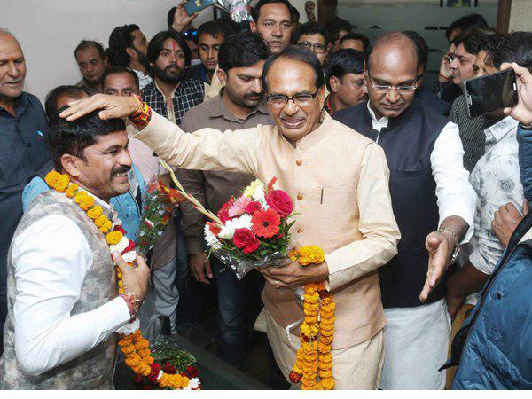 മധ്യപ്രദേശിൽ കോൺഗ്രസ് മധ്യപ്രദേശിൽ കോൺഗ്രസ്