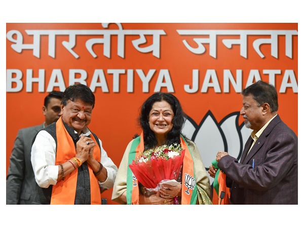 മകളെ കാണാൻ അനുവാദത്തിനായി മകളെ കാണാൻ അനുവാദത്തിനായി