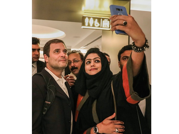  രാഹുലിന്റെ കൂടെയുള്ള പെൺകുട്ടി