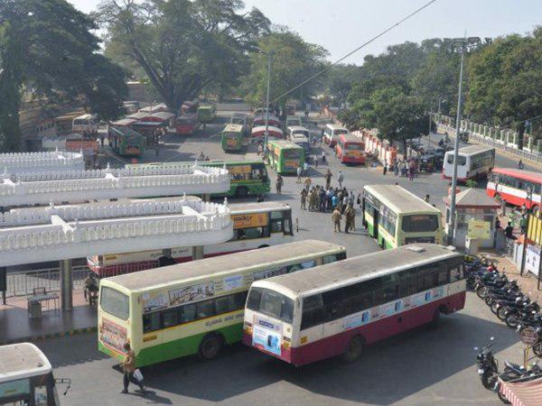 ജീവനക്കാരെ തടഞ്ഞു