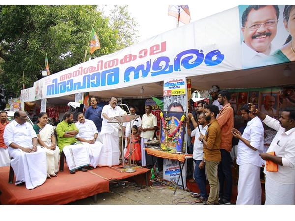  നനഞ്ഞ പടക്കമായി ബിജെപി സമരം