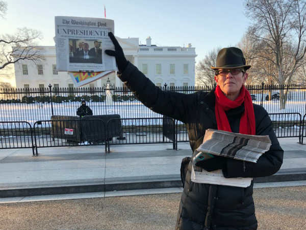 ചിലര്‍ സൗജന്യമായി