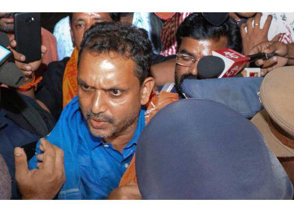  പത്തനംതിട്ടയില്‍ പ്രവേശിക്കരുത്