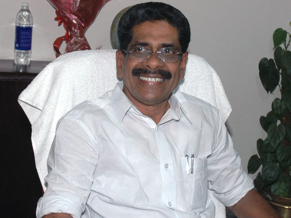 നുണമഹായാത്ര