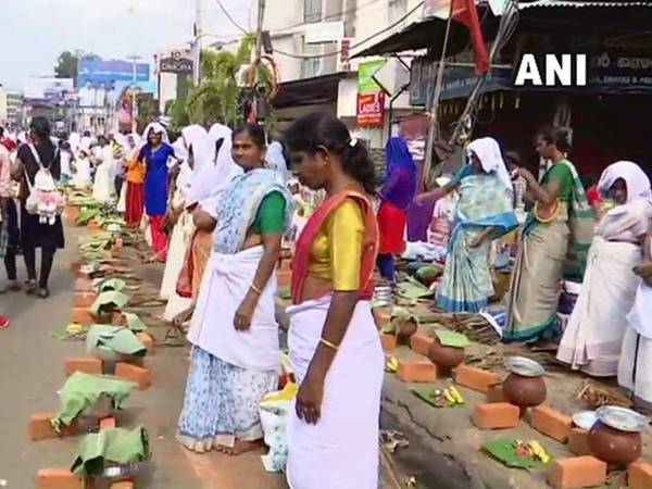 വിഴിഞ്ഞം പദ്ധതിക്ക് വേണ്ടി പൊങ്കാല
