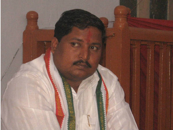  മൂന്ന് എംഎല്‍എമാര്‍