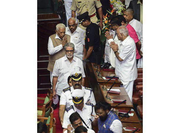  കോണ്‍ഗ്രസ് വിപ്പ്