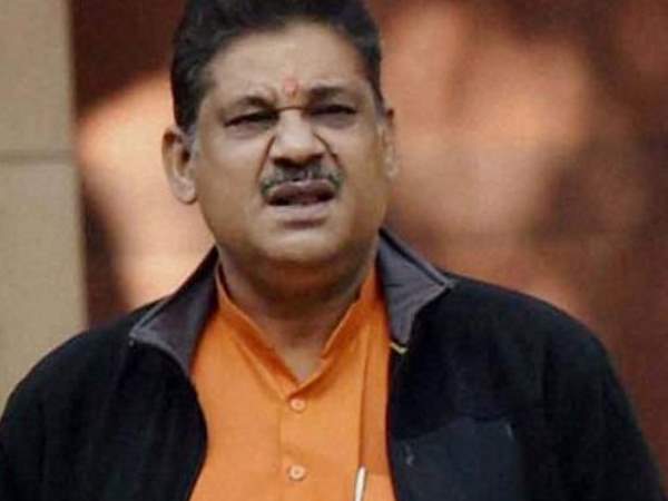 പോക്ക് കോൺഗ്രസിലേക്ക് പോക്ക് കോൺഗ്രസിലേക്ക്