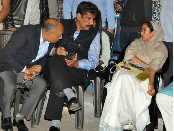  പോലീസ് തടഞ്ഞു