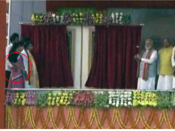 ആദിവാസി നേതാവ് ആദിവാസി നേതാവ്