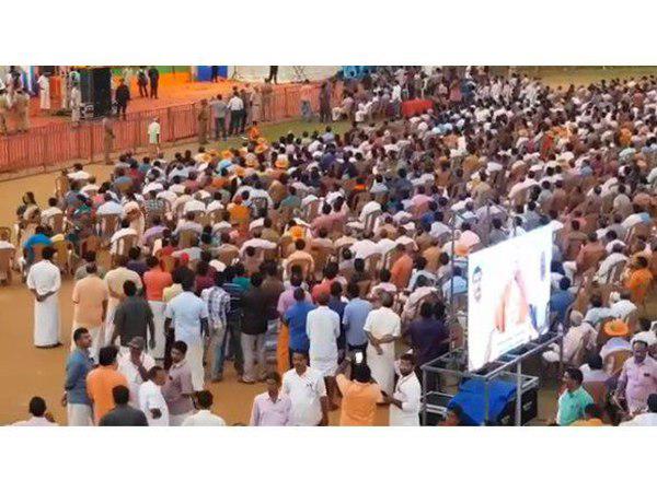  ആഘോഷമാക്കി സോഷ്യല്‍ മീഡിയ