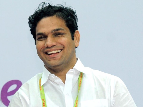 ആവേശത്തോടെ