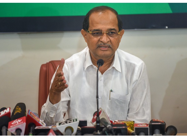 പാർട്ടി വിട്ടു പാർട്ടി വിട്ടു